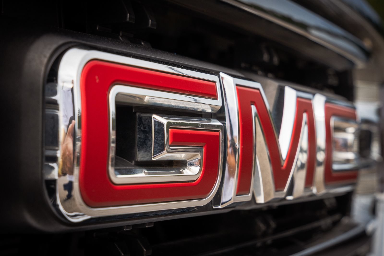 Used 2021 GMC Sierra 1500 SLT w/ SLT Premium Plus Package AWD/4WD image 16