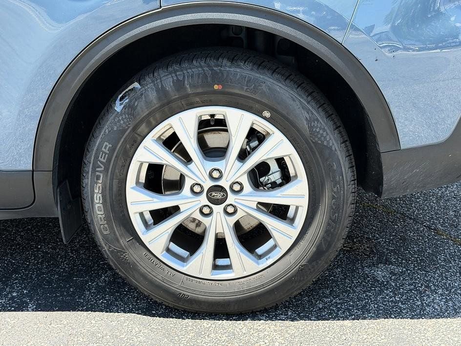 Certified 2024 Ford Escape Active FWD image 19