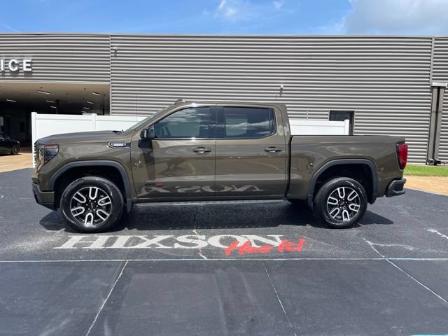 Used 2023 GMC Sierra 1500 AT4 w/ AT4 Premium Package AWD/4WD image 2