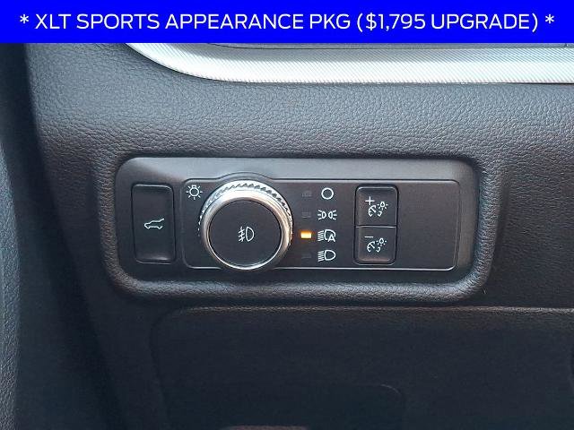 Certified 2022 Ford Explorer XLT w/ Equipment Group 202A AWD/4WD image 25