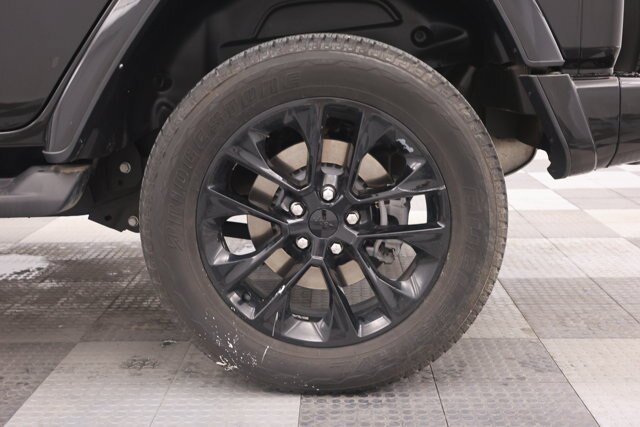 Used 2021 Jeep Wrangler Unlimited Sahara AWD/4WD image 19