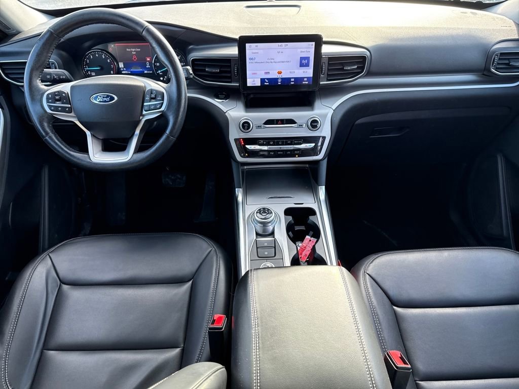 Certified 2022 Ford Explorer XLT w/ Equipment Group 202A image 11