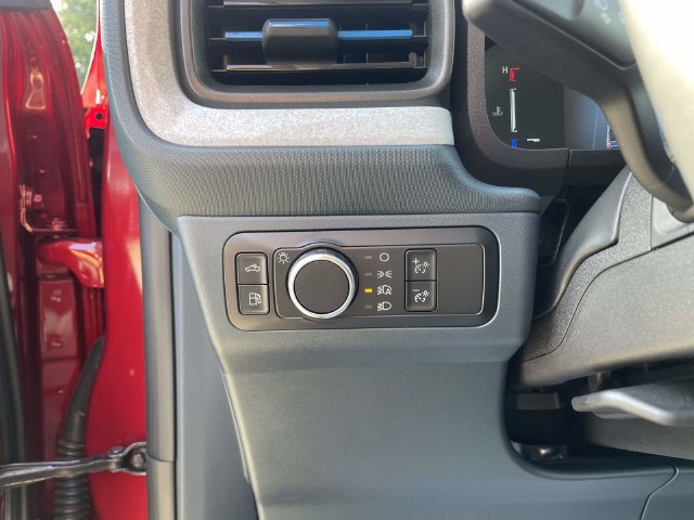 Certified 2026 Ford Maverick XLT w/ XLT Luxury Package FWD image 21