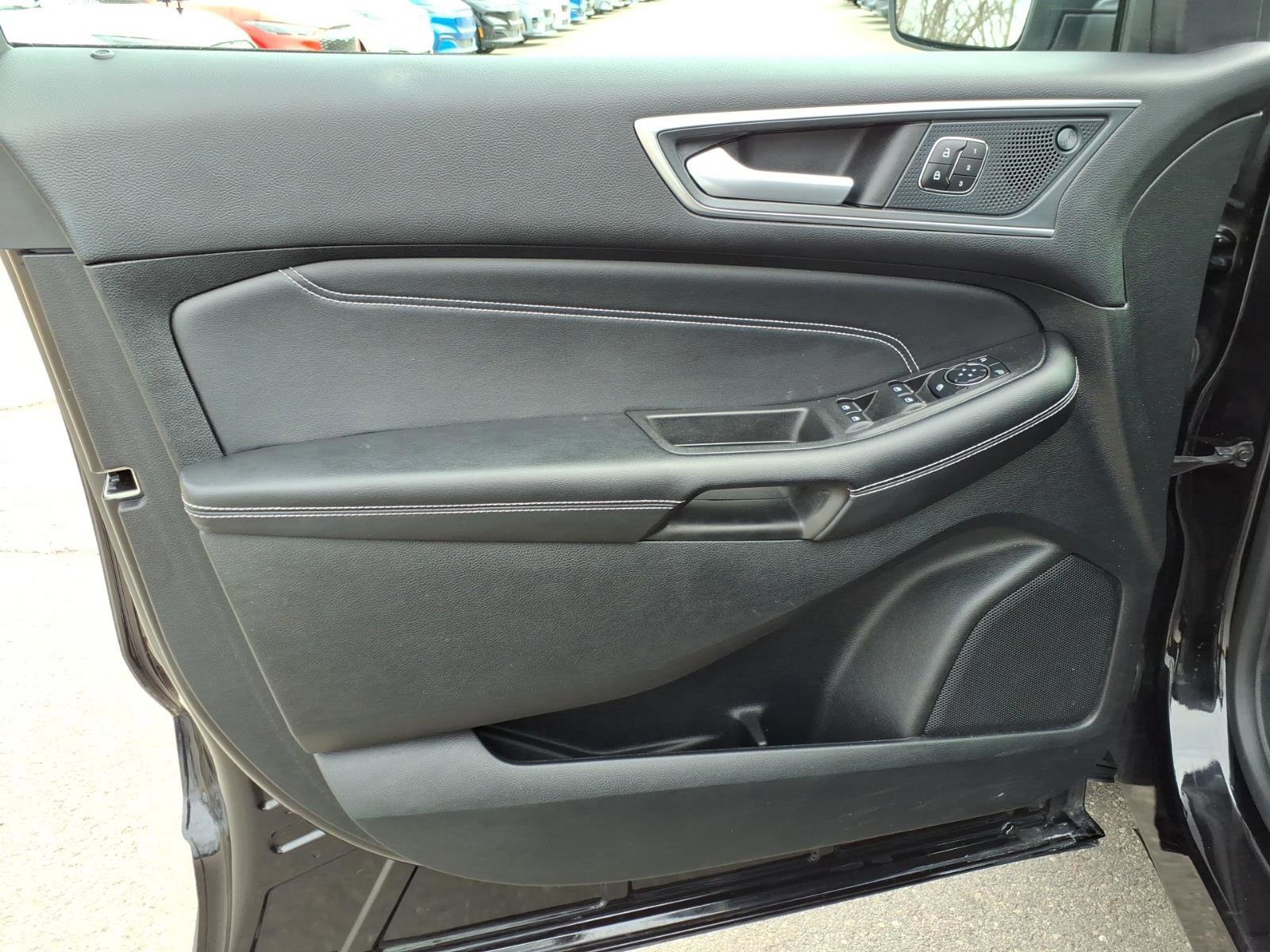 Certified 2024 Ford Edge Titanium image 15