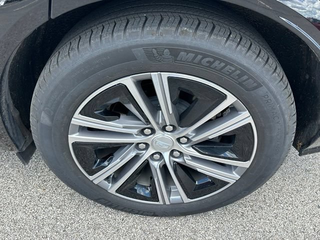 Used 2024 Cadillac Lyriq Luxury AWD/4WD image 7