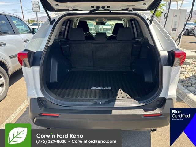 Used 2020 Toyota RAV4 LE w/ All Weather Liner Package AWD/4WD image 9