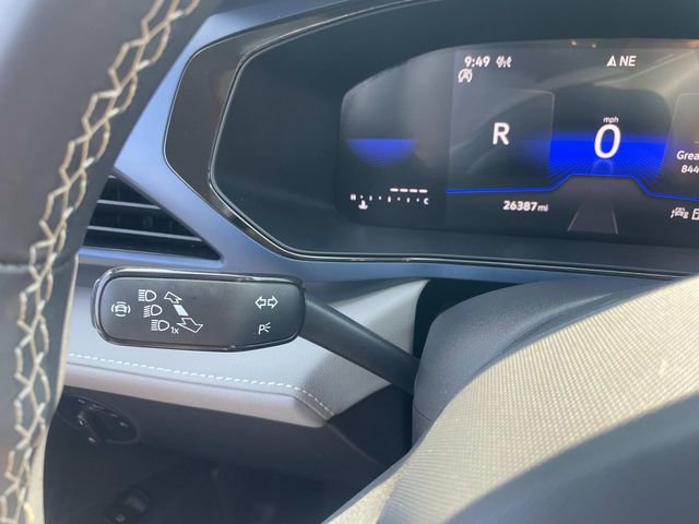 Used 2024 Volkswagen Taos SE image 38