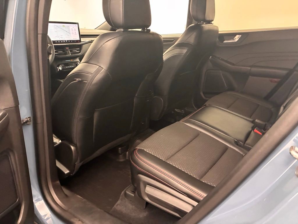 Certified 2023 Ford Escape ST-Line Select w/ Tech Pack #1 image 31