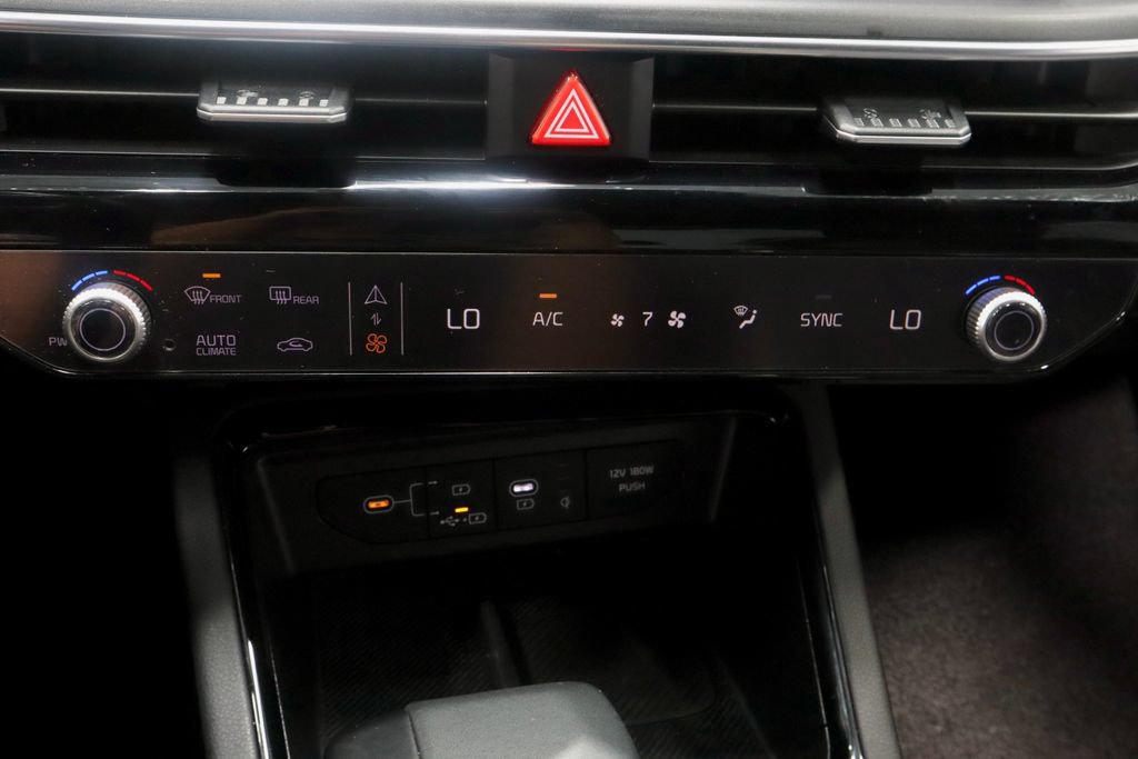Used 2025 Kia K5 GT-Line w/ GT-Line Premium Package AWD/4WD image 31