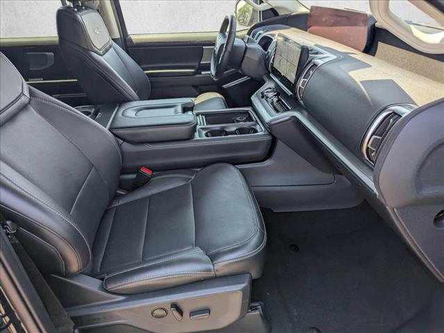 Certified 2025 Ford Expedition Platinum AWD/4WD image 22