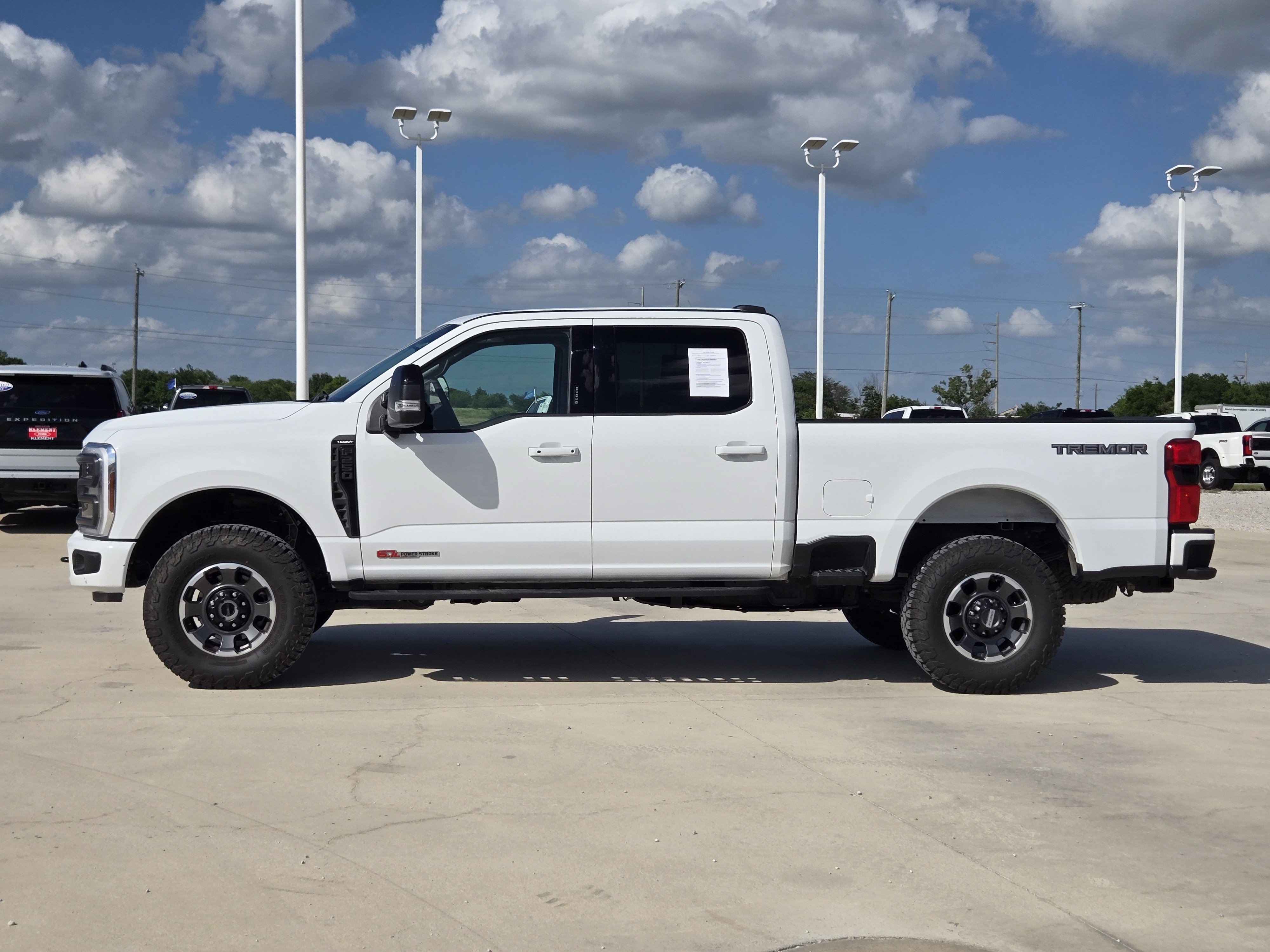 Certified 2024 Ford F250 Lariat w/ Lariat Ultimate Package AWD/4WD image 4