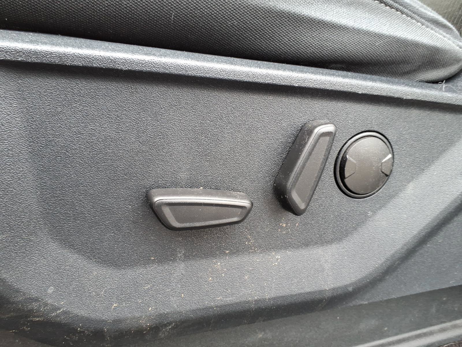 Certified 2022 Ford F150 XLT w/ Equipment Group 302A High image 12