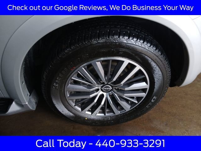 Used 2024 Nissan Armada SL w/ Captain's Chairs Package image 13