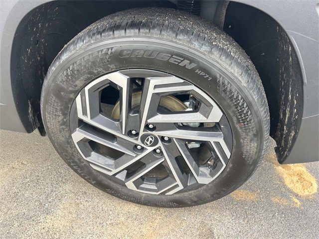 Used 2025 Hyundai Tucson Limited image 11