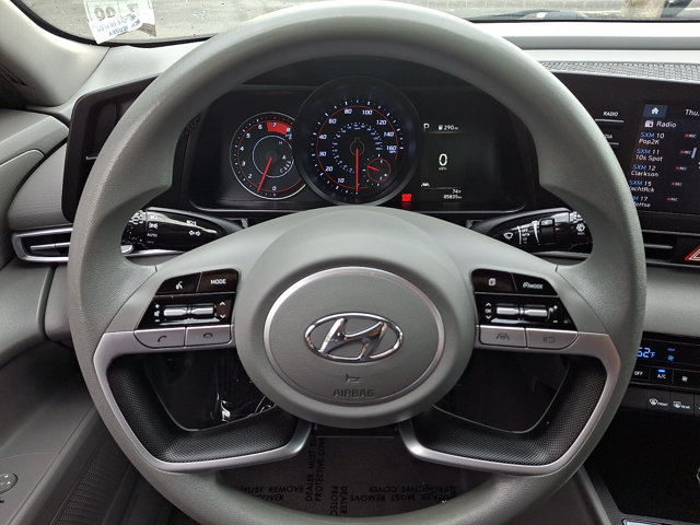 Used 2023 Hyundai Elantra SEL FWD image 25