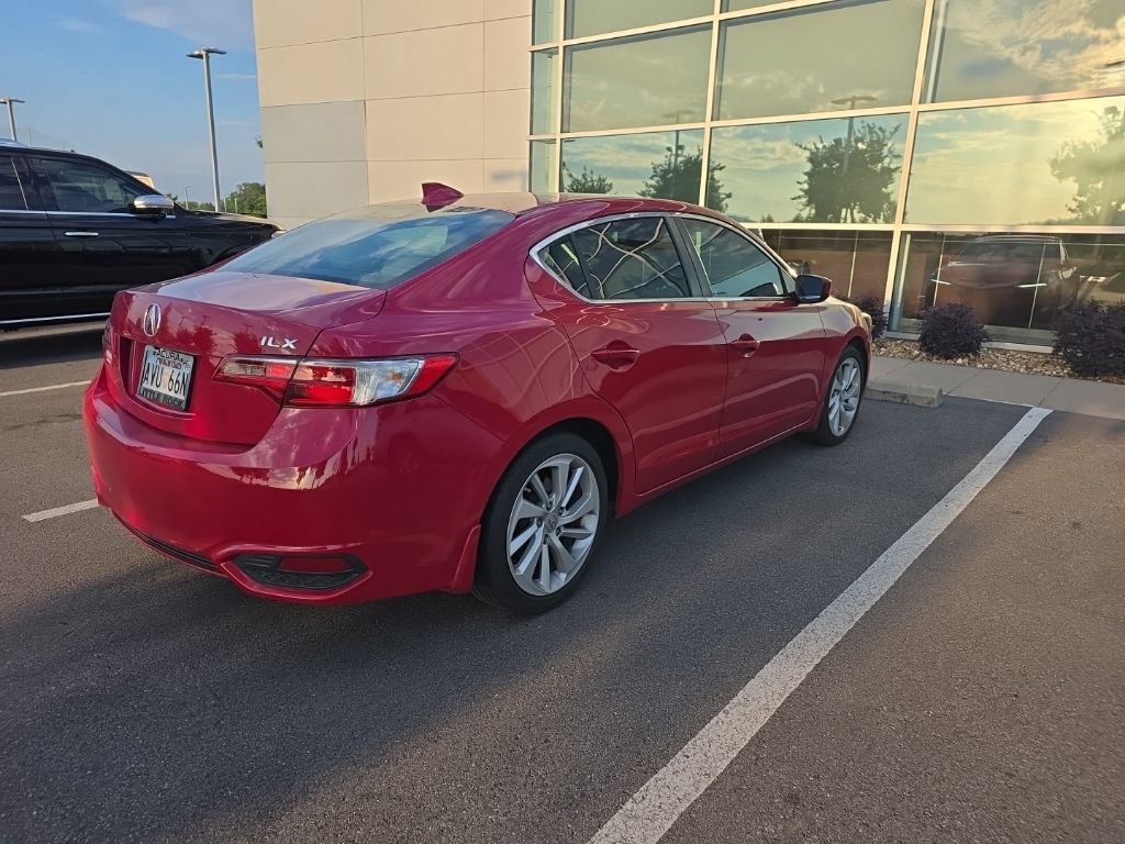 Used 2017 Acura ILX FWD image 5