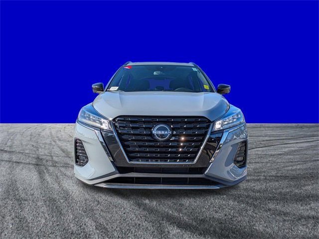 Used 2023 Nissan Kicks SR image 9