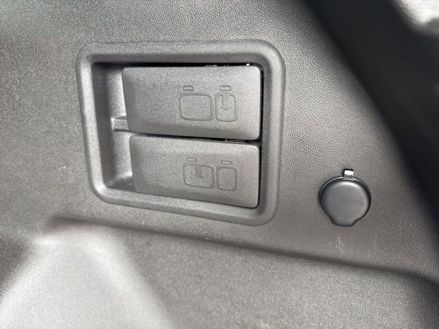 Used 2019 Chevrolet Equinox LT image 11