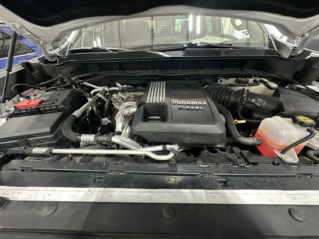Used 2021 Chevrolet Silverado 1500 LTZ AWD/4WD image 22
