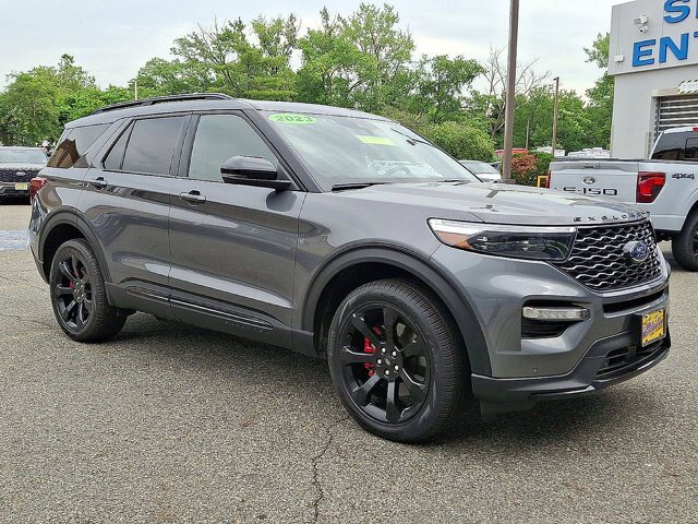 Certified 2023 Ford Explorer ST w/ Equipment Group 401A AWD/4WD image 2