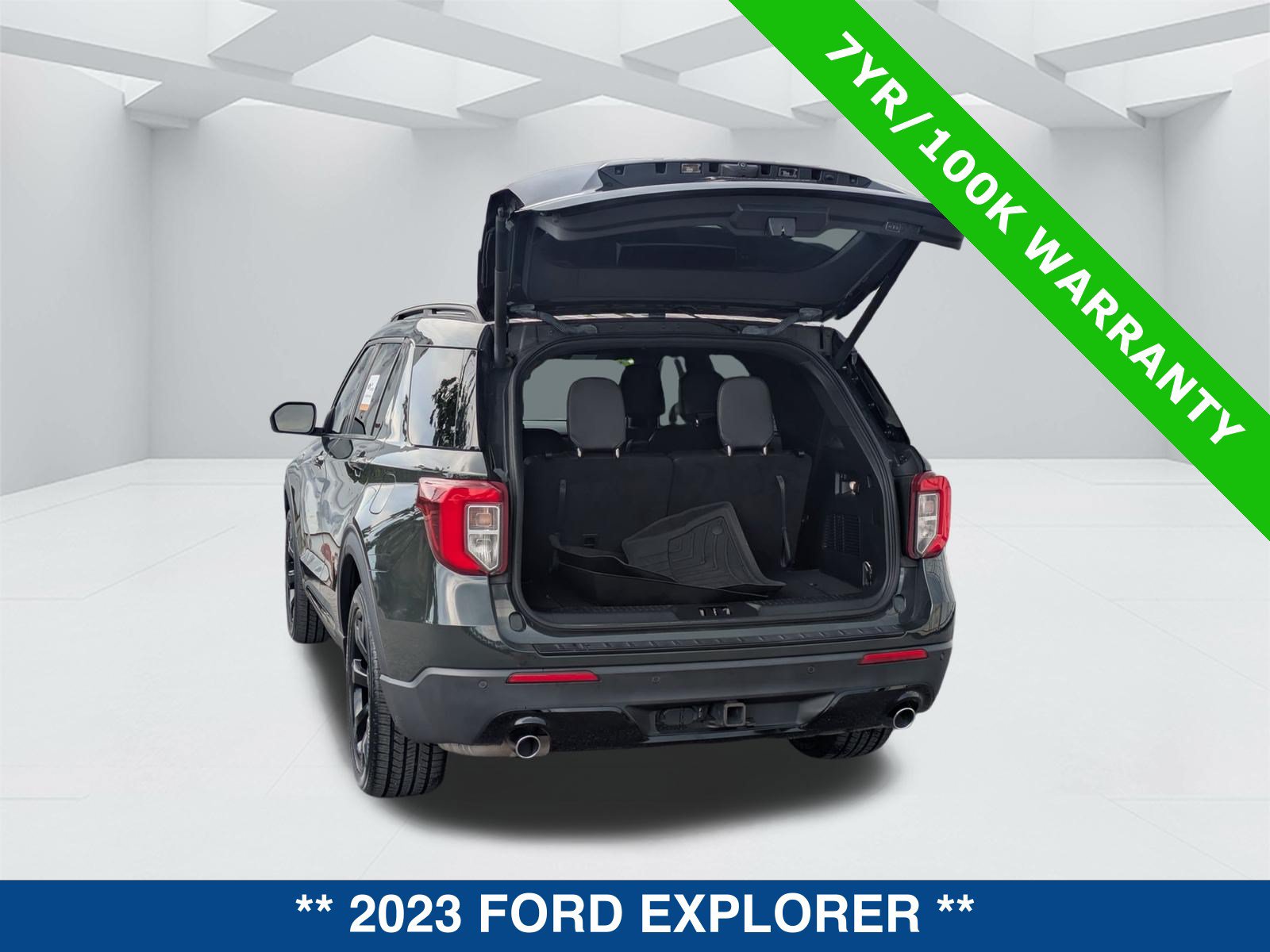 Certified 2023 Ford Explorer ST-Line w/ Class IV Trailer Tow Package RWD image 14