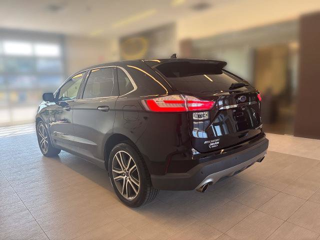 Certified 2020 Ford Edge Titanium FWD image 3
