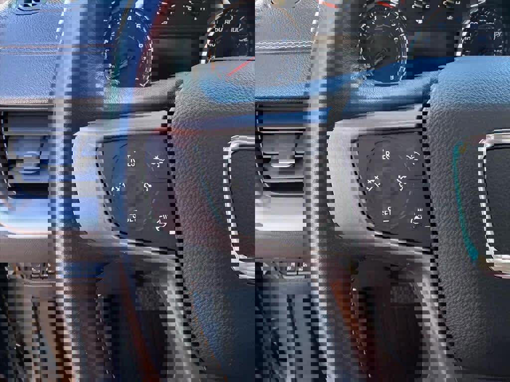 Used 2022 GMC Terrain AT4 w/ Infotainment Package II image 9