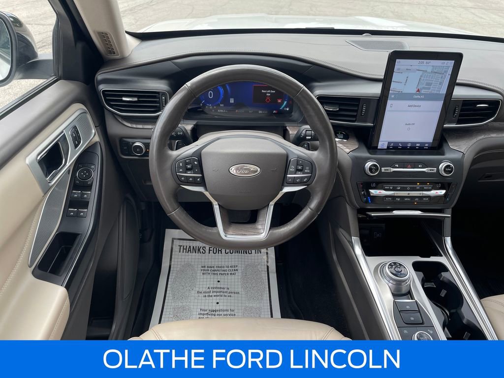 Certified 2020 Ford Explorer Platinum w/ Premium Technology Package AWD/4WD image 17