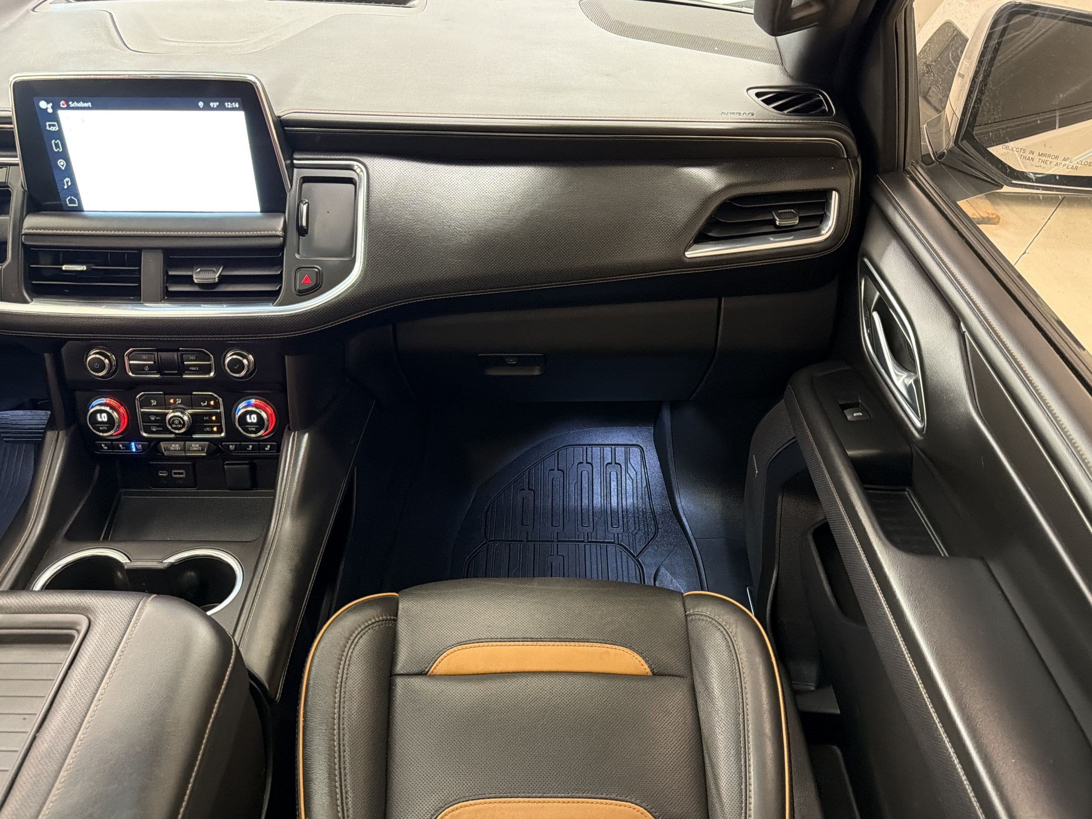 Used 2023 GMC Yukon XL AT4 AWD/4WD image 31