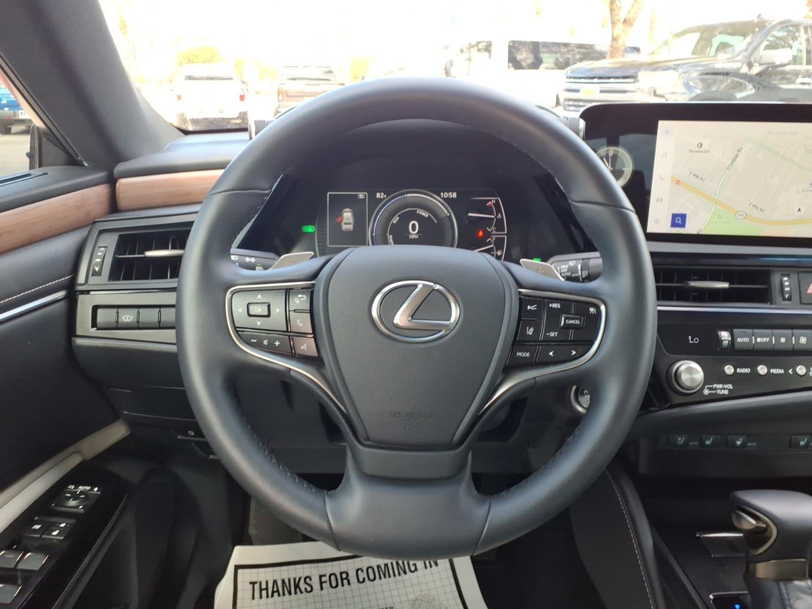Used 2025 Lexus ES 300h w/ Premium Package FWD image 19