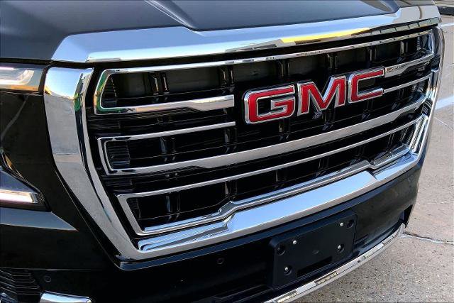 Used 2023 GMC Yukon XL SLT w/ SLT Premium Package image 29