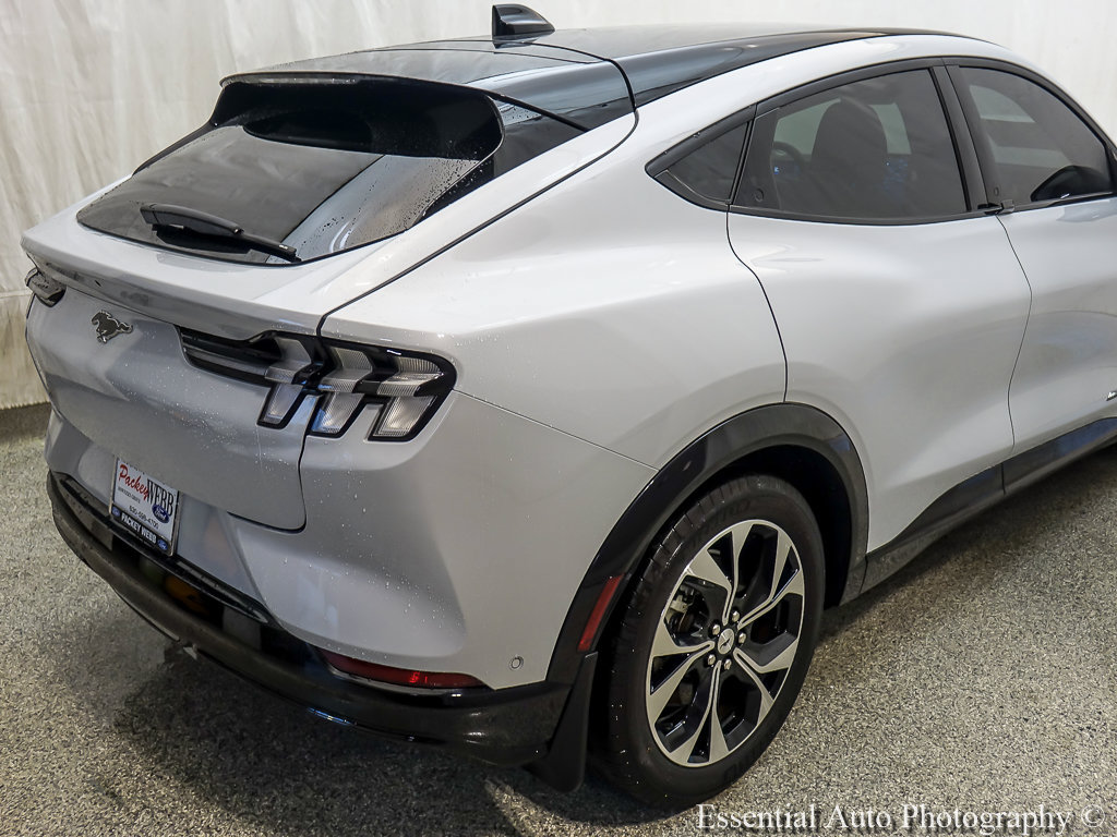Certified 2022 Ford Mustang Mach-E Premium AWD/4WD image 7