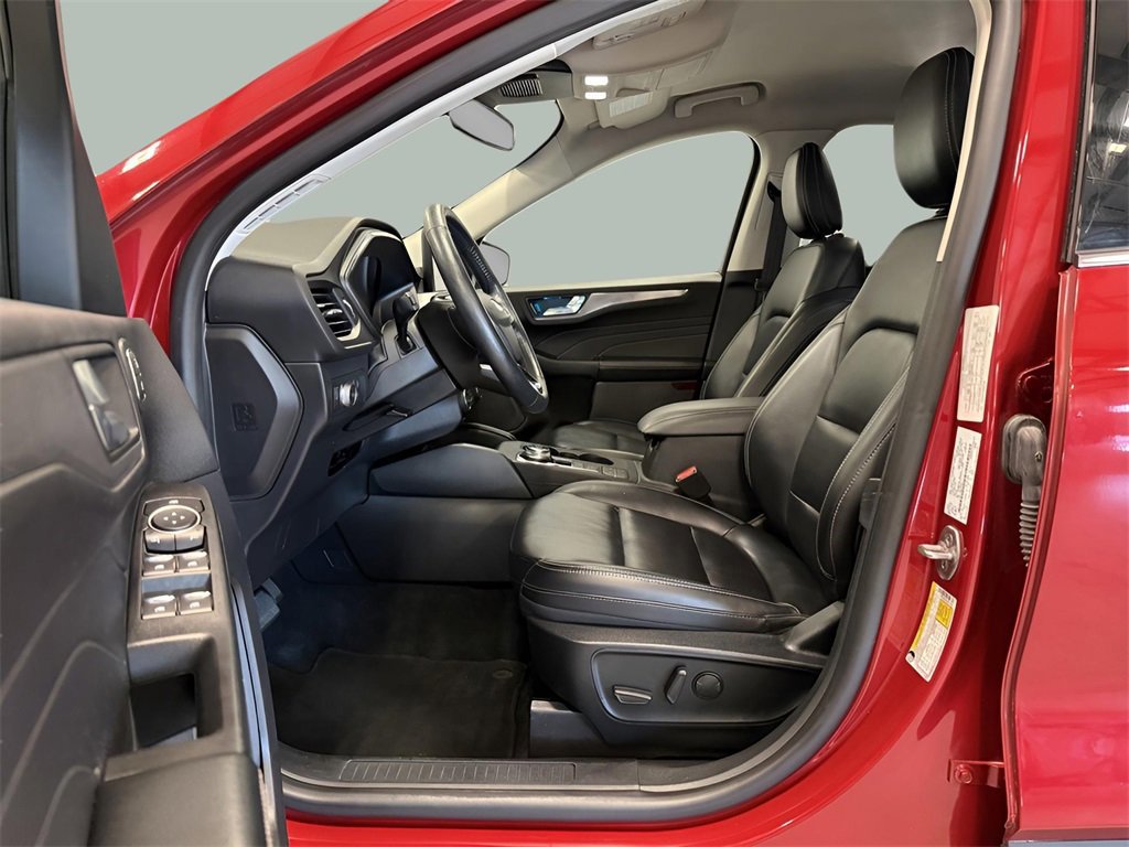 Certified 2021 Ford Escape Titanium image 15