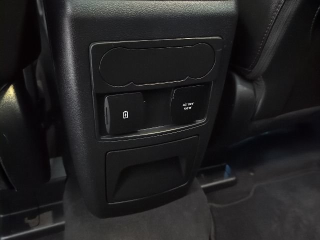 Certified 2022 Ford Explorer Limited AWD/4WD image 31