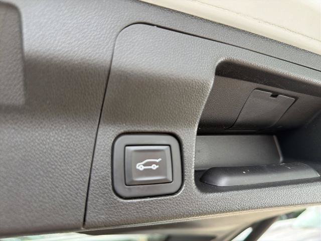 Used 2020 GMC Acadia SLT w/ LPO, Floor Liner Package AWD/4WD image 36