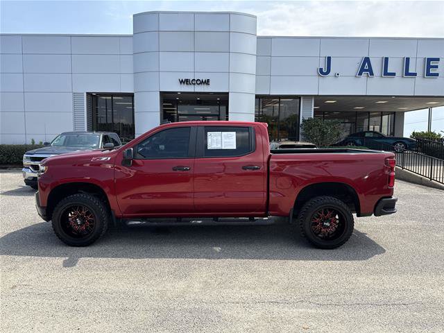 Used 2021 Chevrolet Silverado 1500 LT Trail Boss w/ Bed Protection Package AWD/4WD image 2