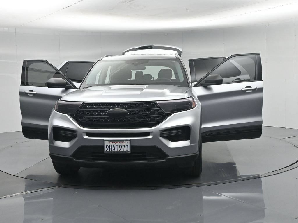 Certified 2023 Ford Explorer XLT RWD image 35