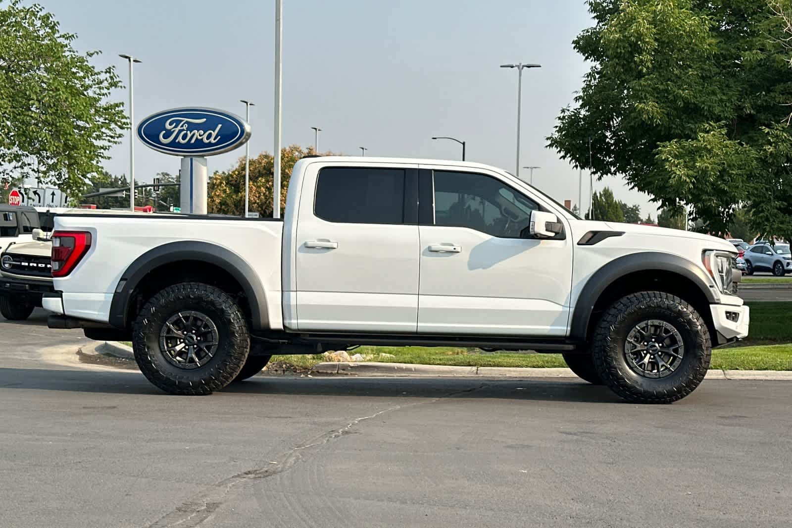 Certified 2021 Ford F150 Raptor w/ Raptor 37 Performance Package AWD/4WD image 8