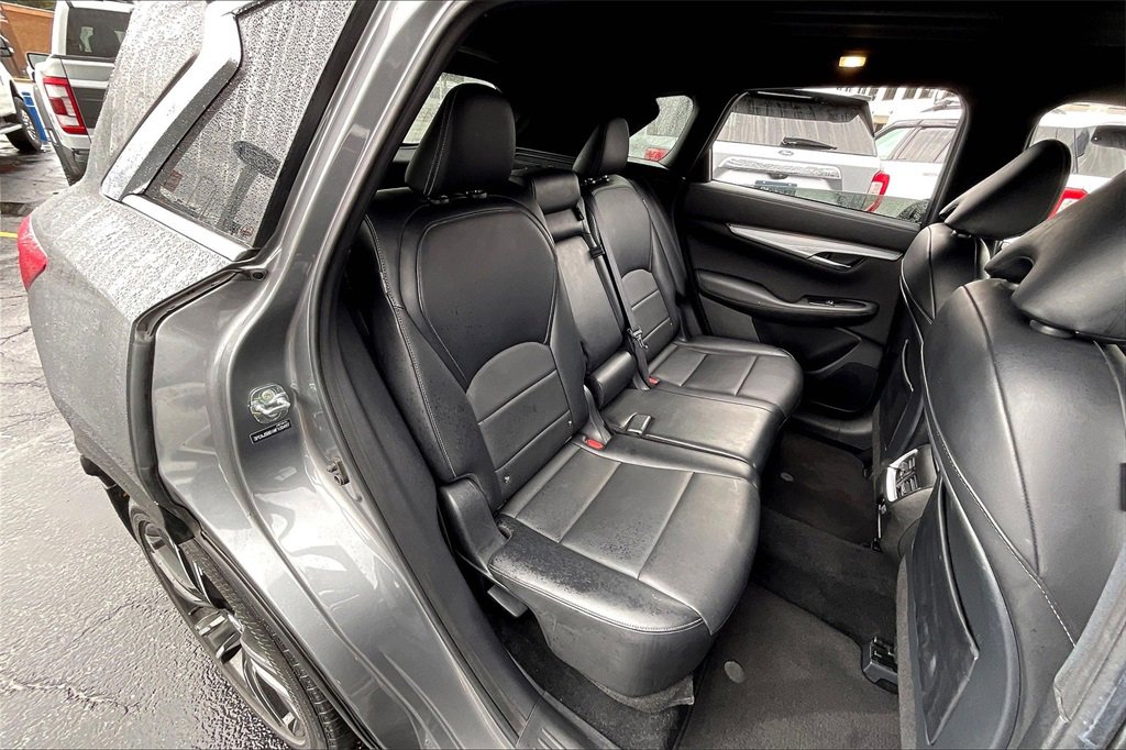 Used 2021 INFINITI QX50 Luxe w/ Appearance Package image 26