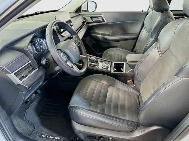 Used 2023 Mitsubishi Outlander SE image 10
