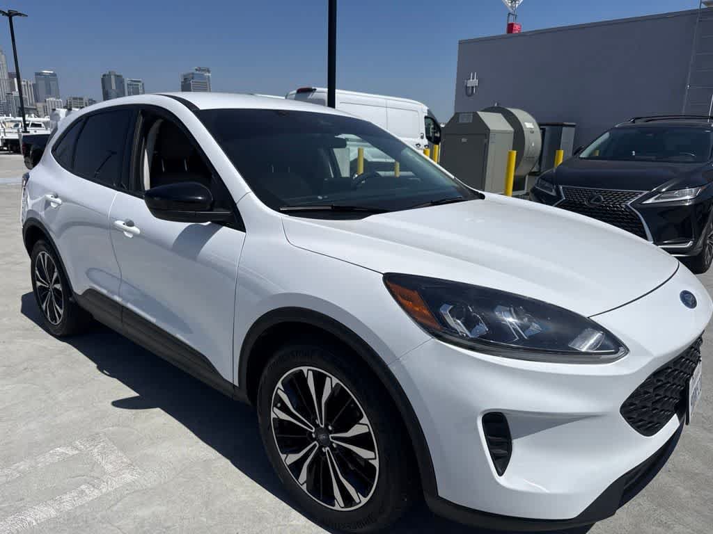 Certified 2022 Ford Escape SE w/ SE Sport Appearance Package FWD image 7