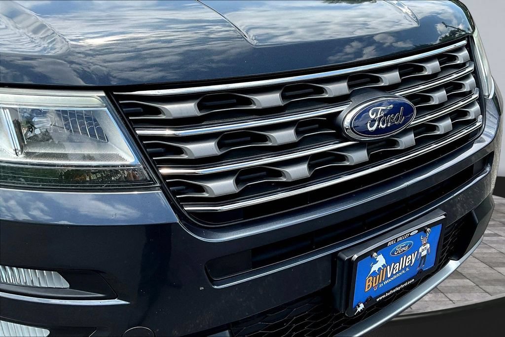 Certified 2017 Ford Explorer XLT AWD/4WD image 35