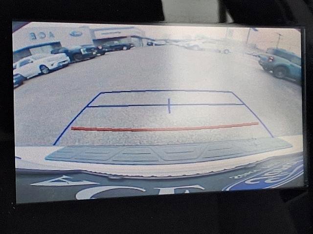 Used 2019 Toyota Corolla LE image 16