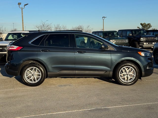 Certified 2024 Ford Edge SEL w/ Convenience Package image 7