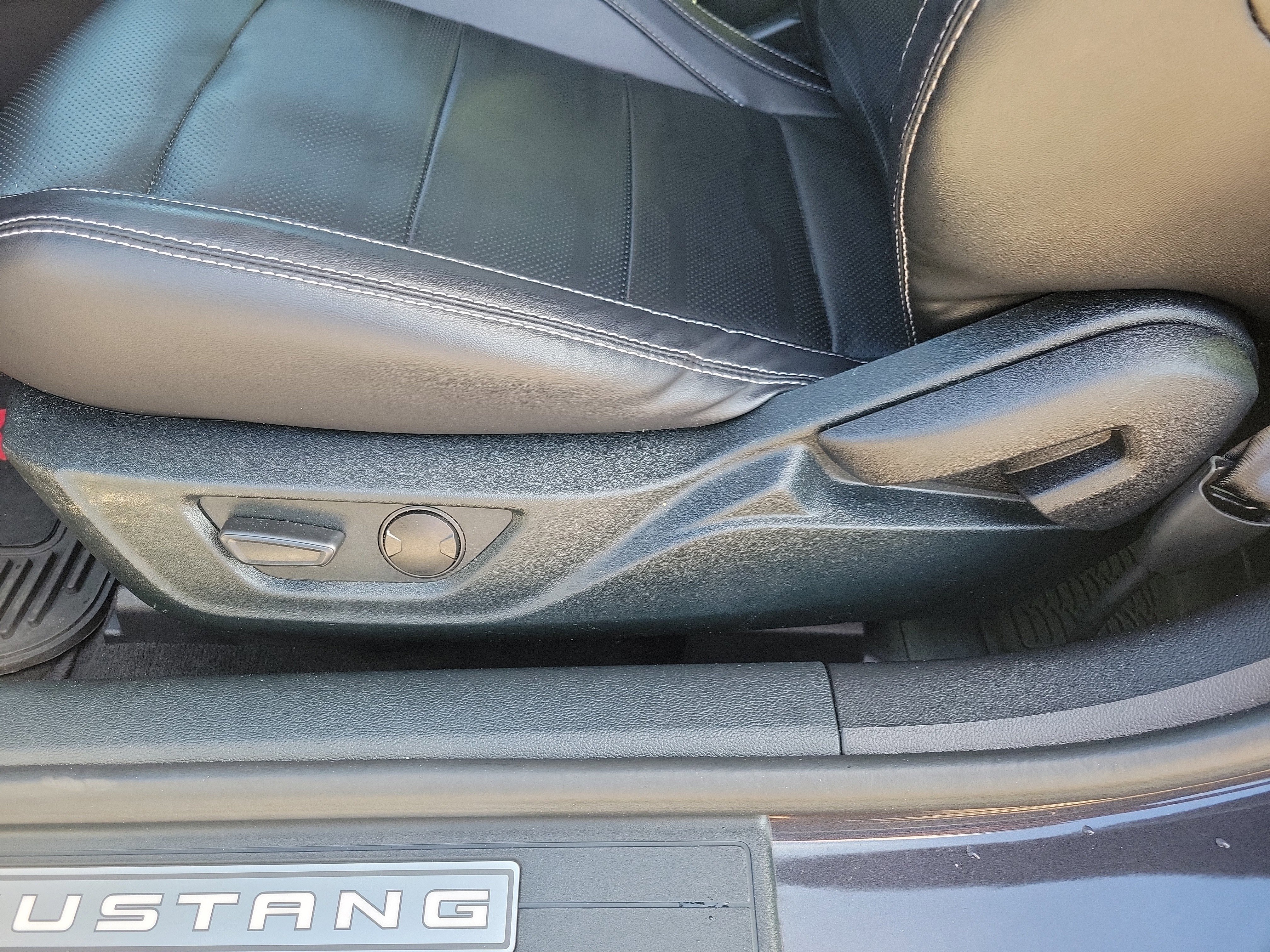 Certified 2022 Ford Mustang GT Premium w/ Equipment Group 401A image 8