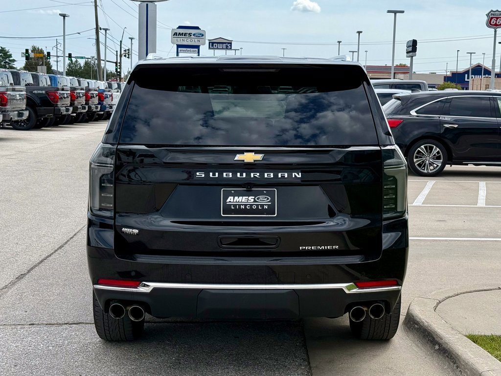 Used 2025 Chevrolet Suburban Premier w/ Sun And Tow Package image 2