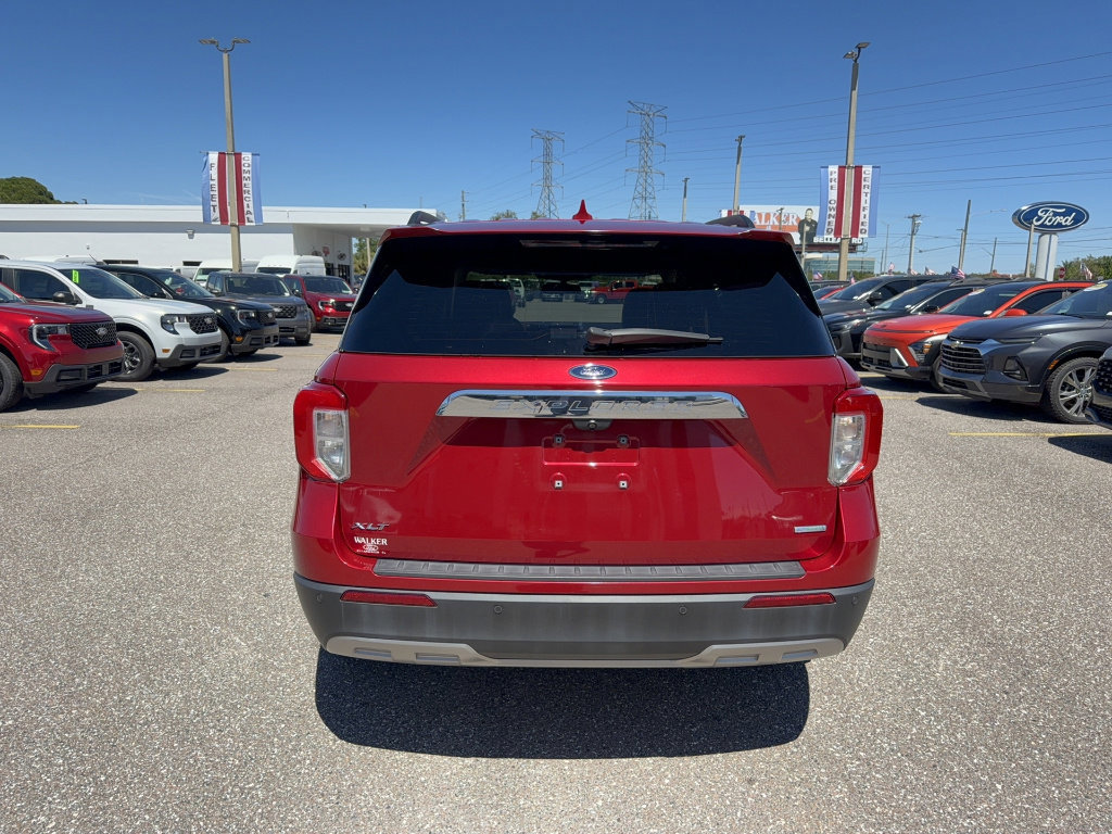 Certified 2020 Ford Explorer XLT w/ Equipment Group 202A image 3