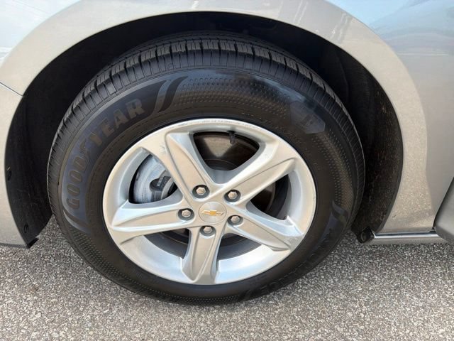 Used 2024 Chevrolet Malibu LT FWD image 33