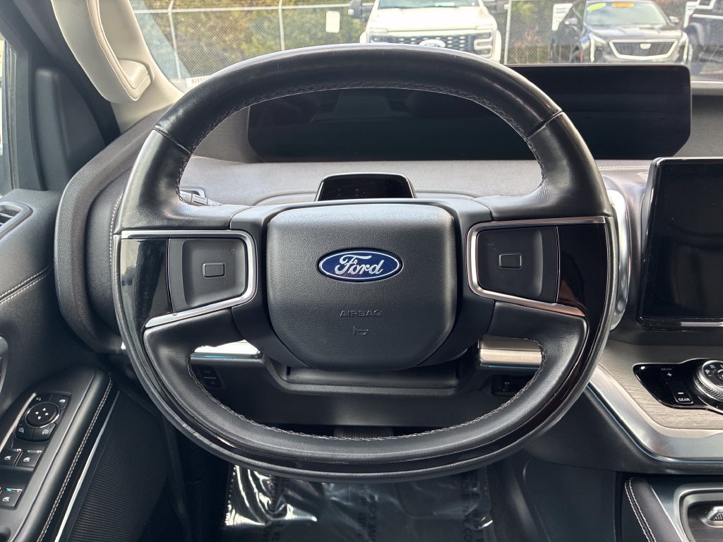 Certified 2025 Ford Expedition Max Platinum AWD/4WD image 18
