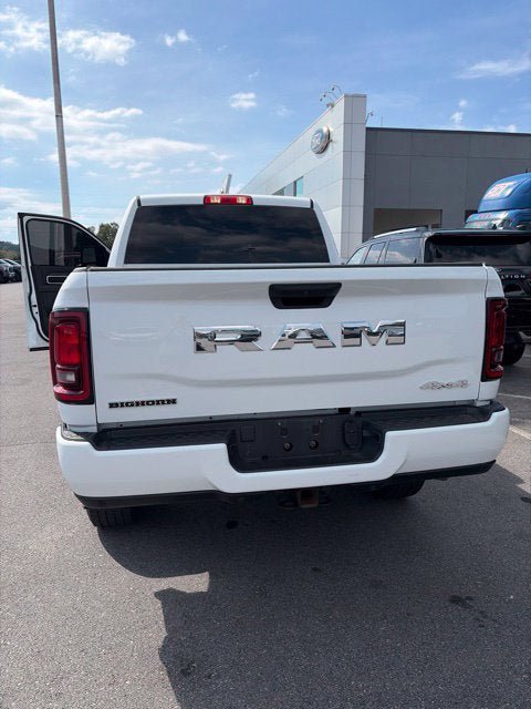 Used 2025 RAM 2500 Big Horn AWD/4WD image 9